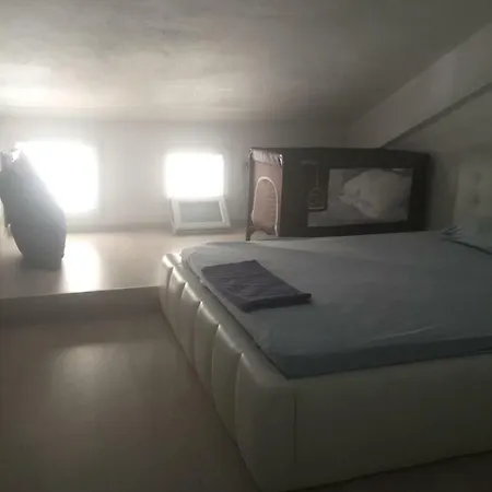 Efis And Dimis 2 Apartment